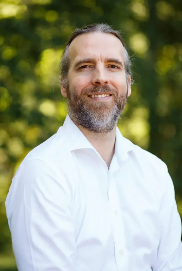 Dr. Brad Hall Dr. Brad Hall